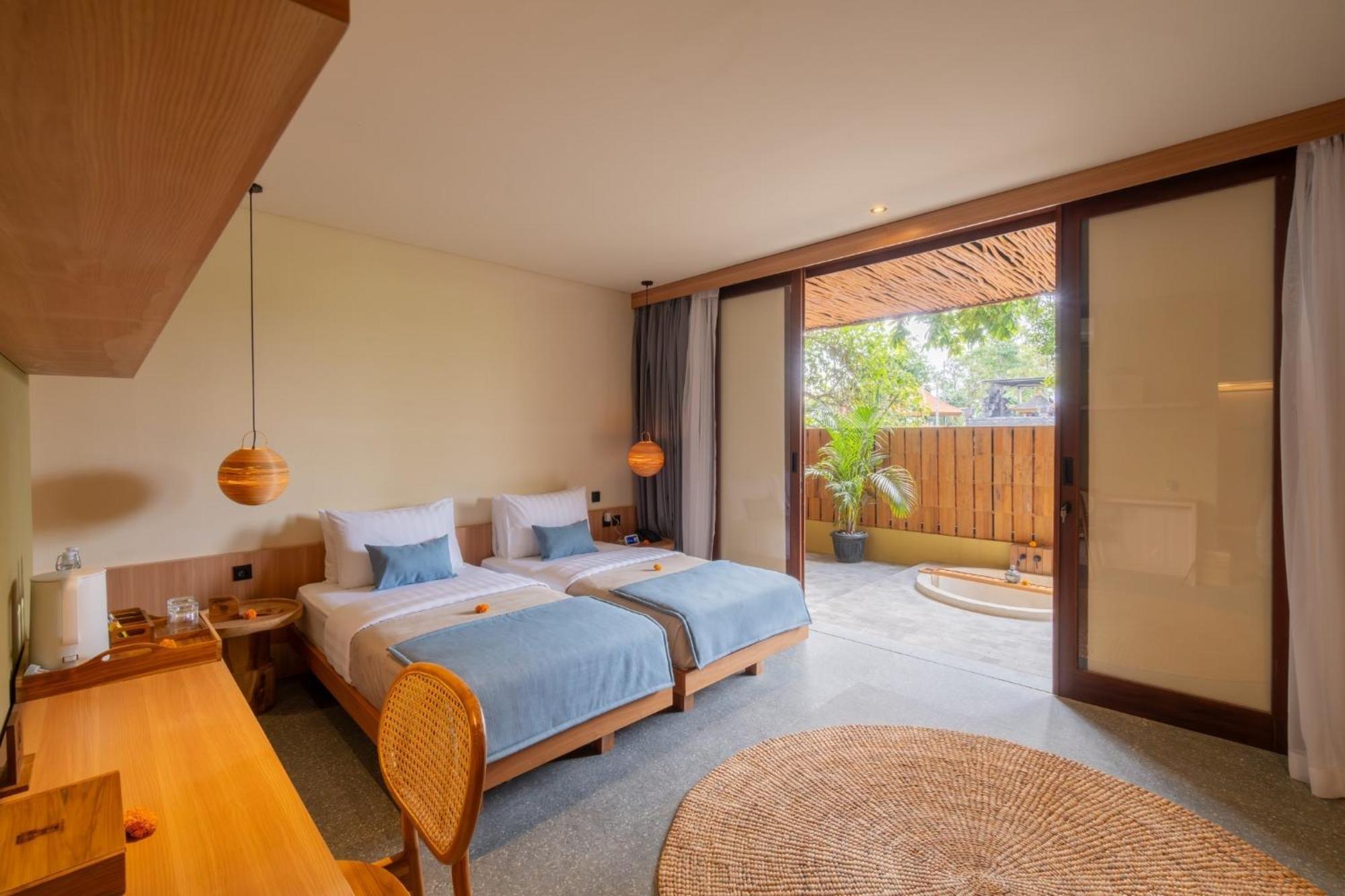 Canggu Cabana Resort & Spa By Ini Vie Hospitality Exterior photo