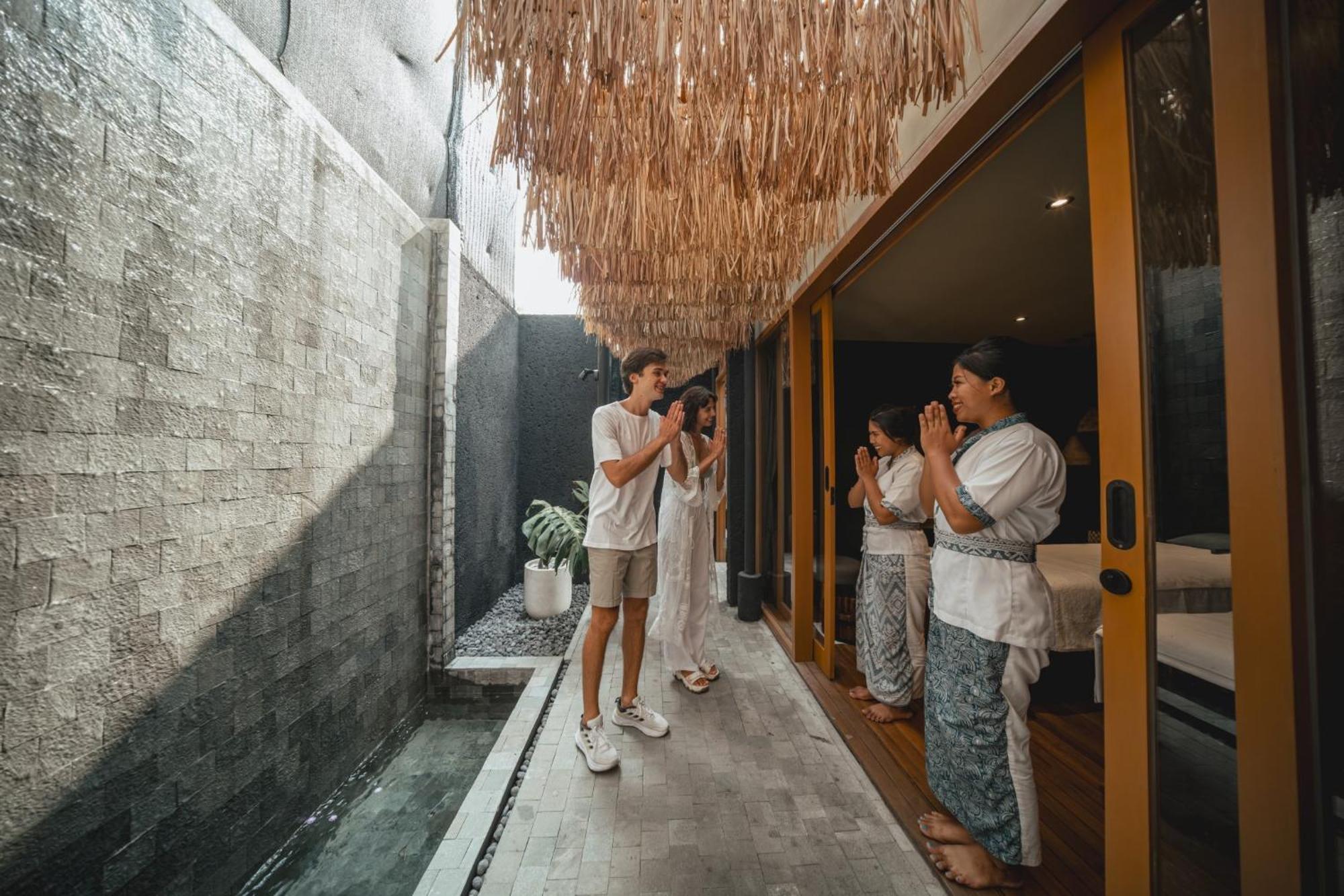 Canggu Cabana Resort & Spa By Ini Vie Hospitality Exterior photo